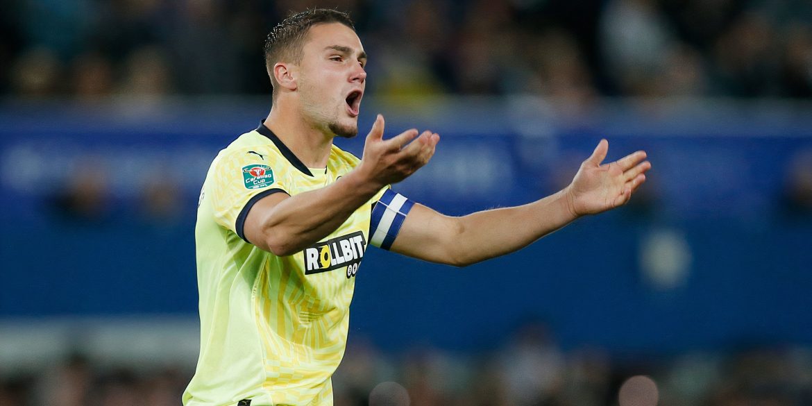 Alongside Harwood-Bellis: Southampton’s 100-touch star now has to start