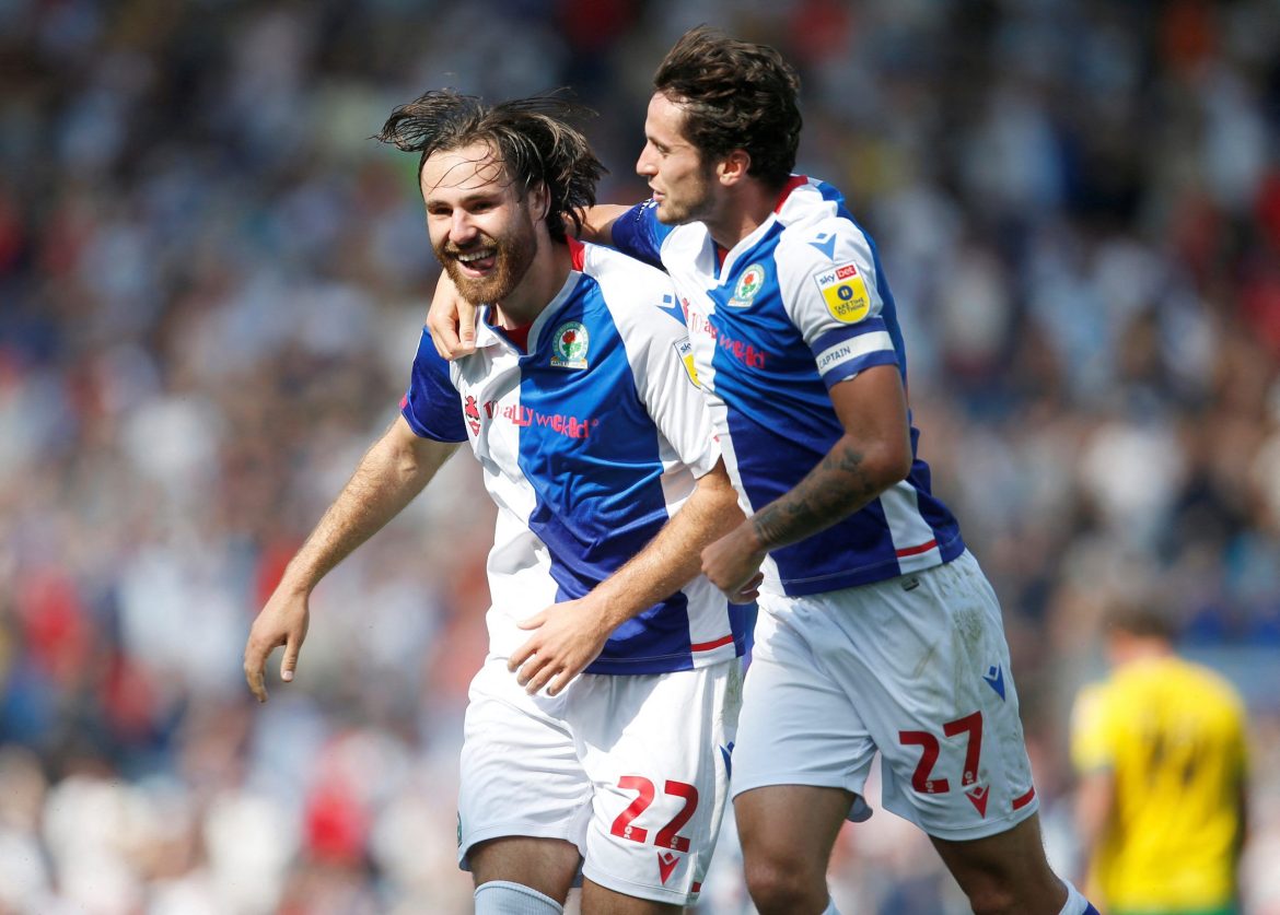 Wolves in Brereton Diaz transfer chase